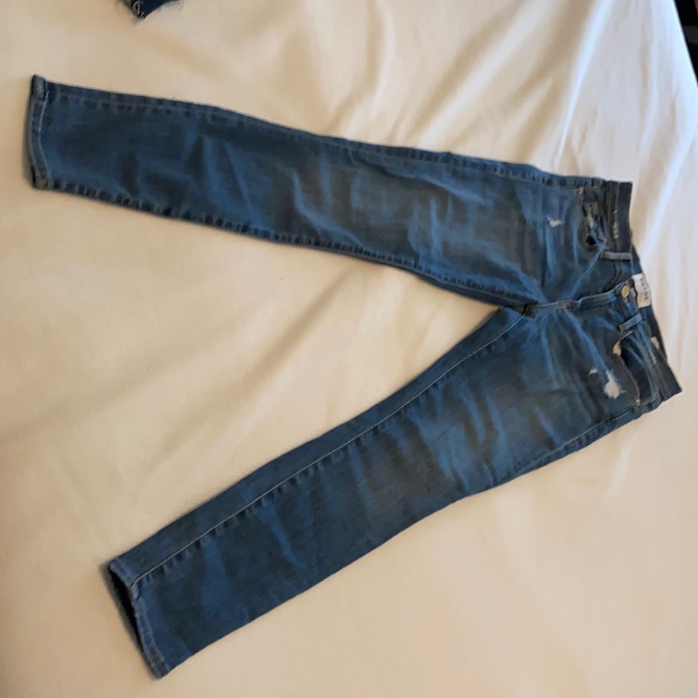 FRAME LeSkinny de Jeanne Crop distressed mid-rise